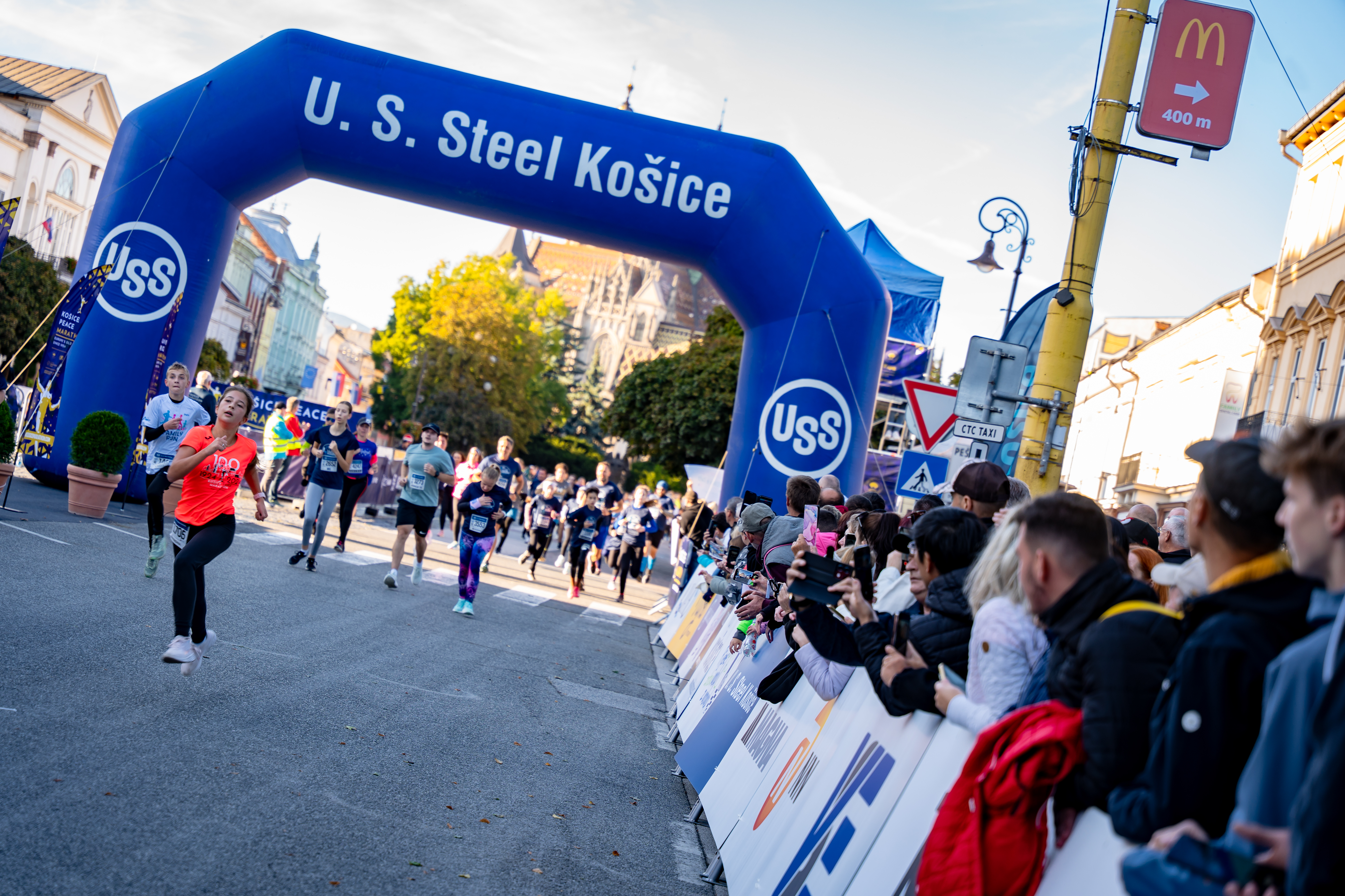 Start U. S. Steel Family Run  Minimaraton -75